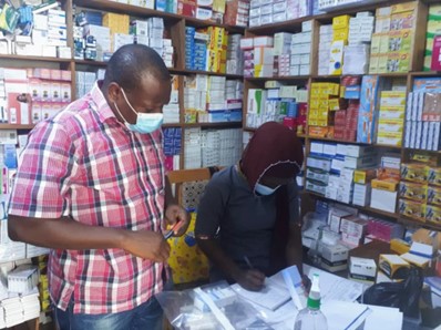 Pharmacists working in Ghana